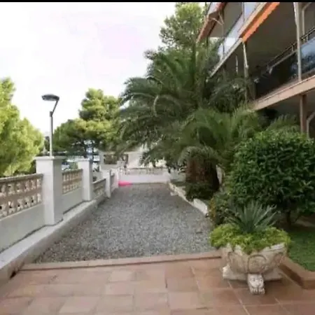 Segunda Linea De La Playa Capellan